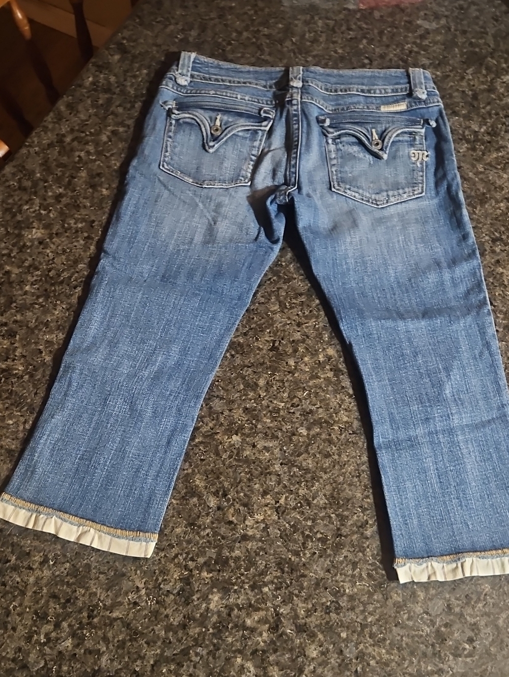 Miss Me Blue Women's Capri Jeans with Fabric Detail Along Bottom Hems. Size 29.